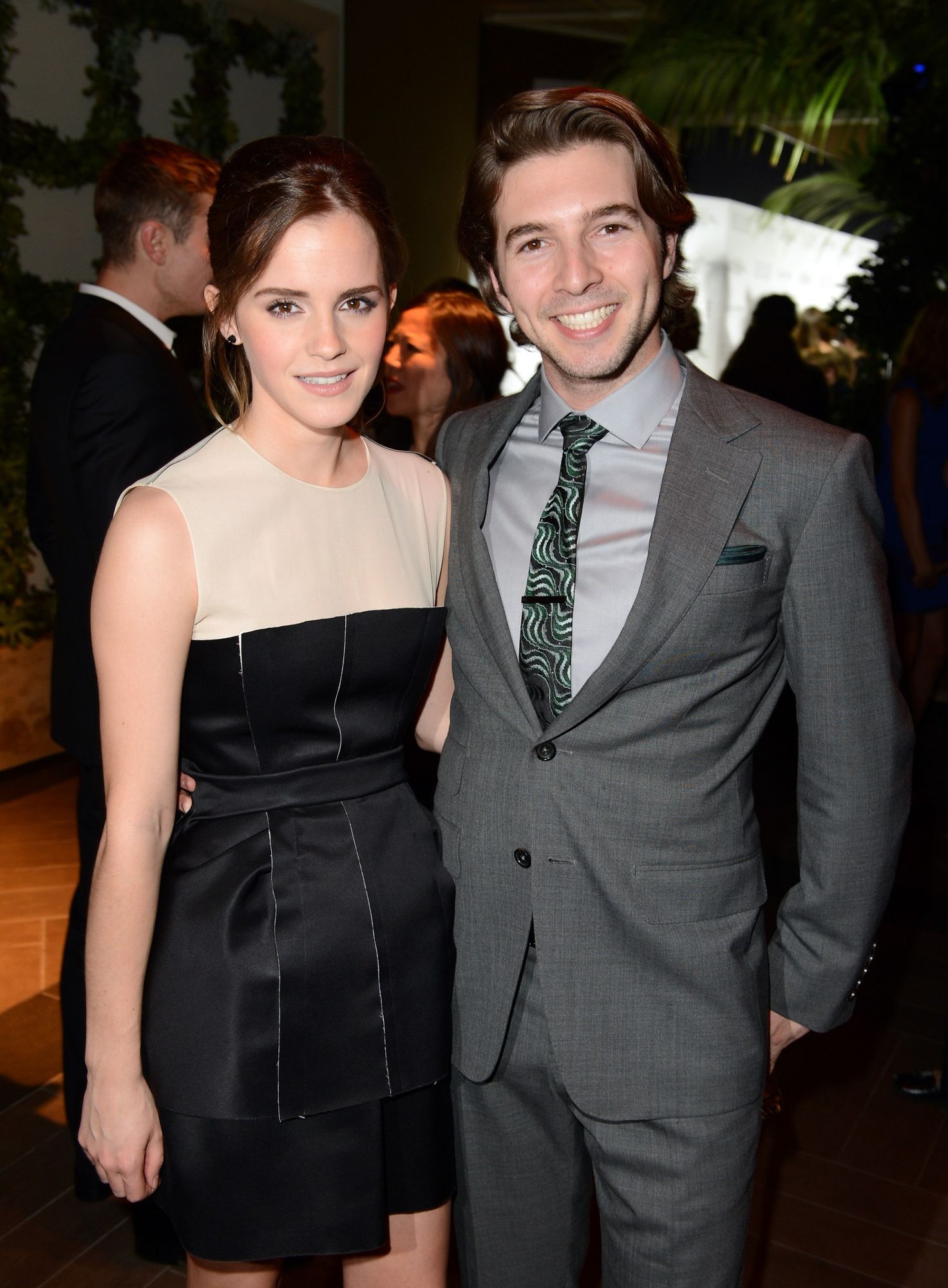 Inside001.jpg Inside001.jpg