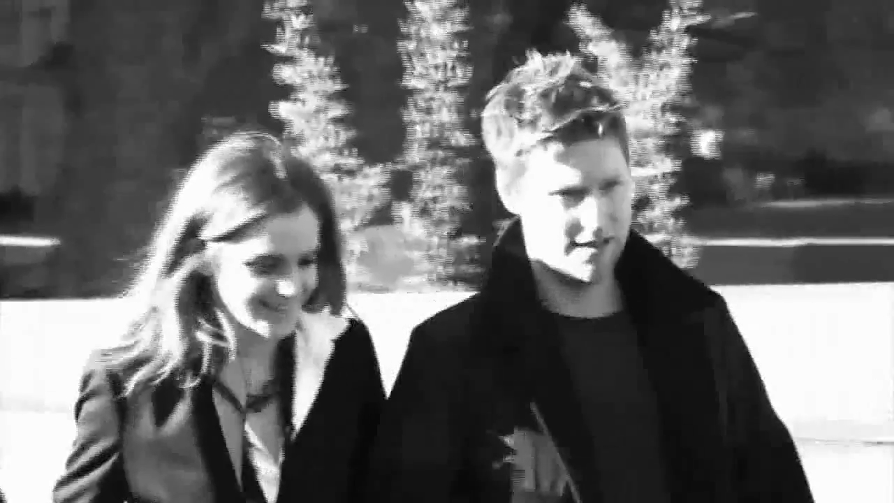 EmmaWatsonFan-nl_2009BurberryAutumWinterCampaign-BTS0030.jpg EmmaWatsonFan-nl_2009BurberryAutumWinterCampaign-BTS0030.jpg