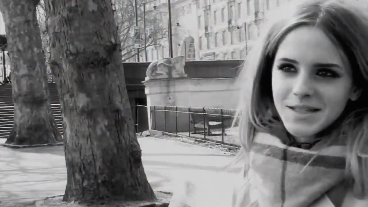 EmmaWatsonFan-nl_2009BurberryAutumWinterCampaign-BTS0095.jpg EmmaWatsonFan-nl_2009BurberryAutumWinterCampaign-BTS0095.jpg