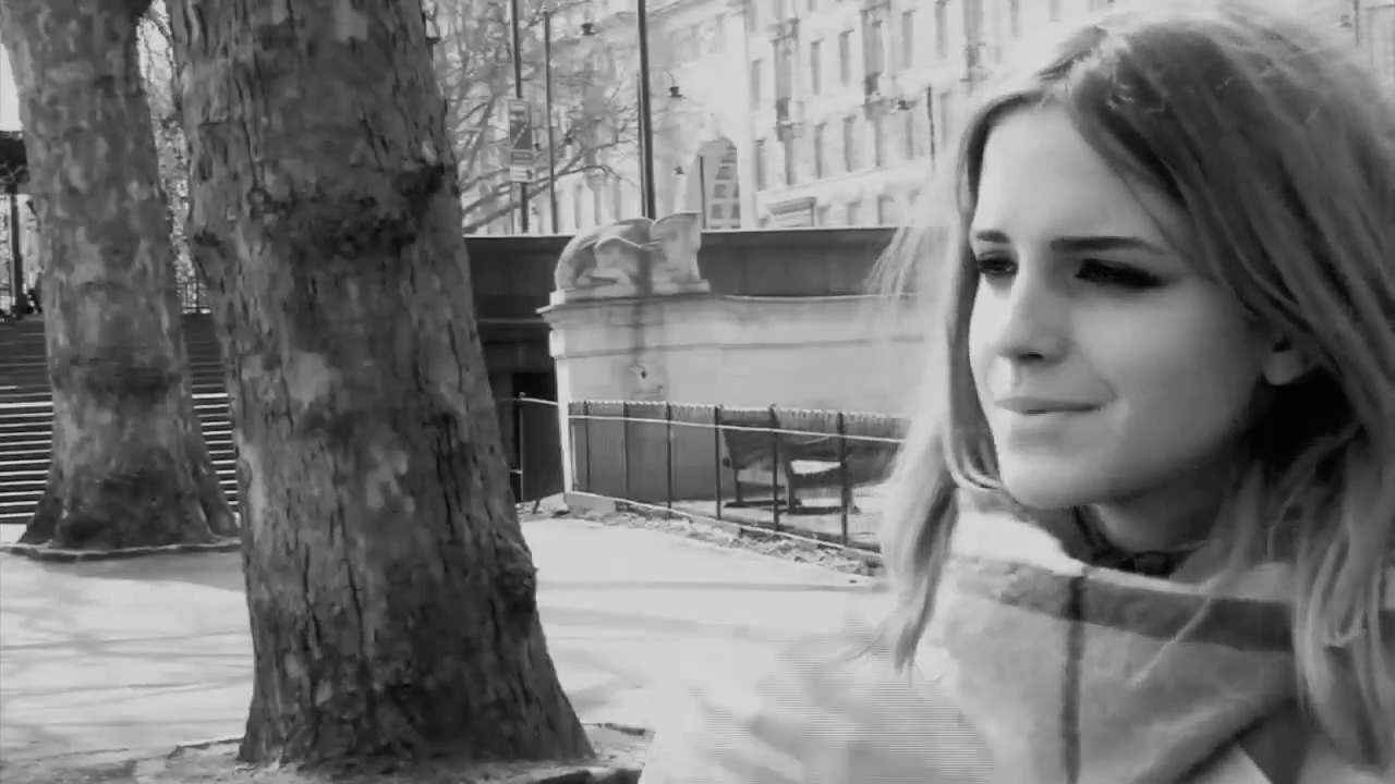 EmmaWatsonFan-nl_2009BurberryAutumWinterCampaign-BTS0101.jpg EmmaWatsonFan-nl_2009BurberryAutumWinterCampaign-BTS0101.jpg