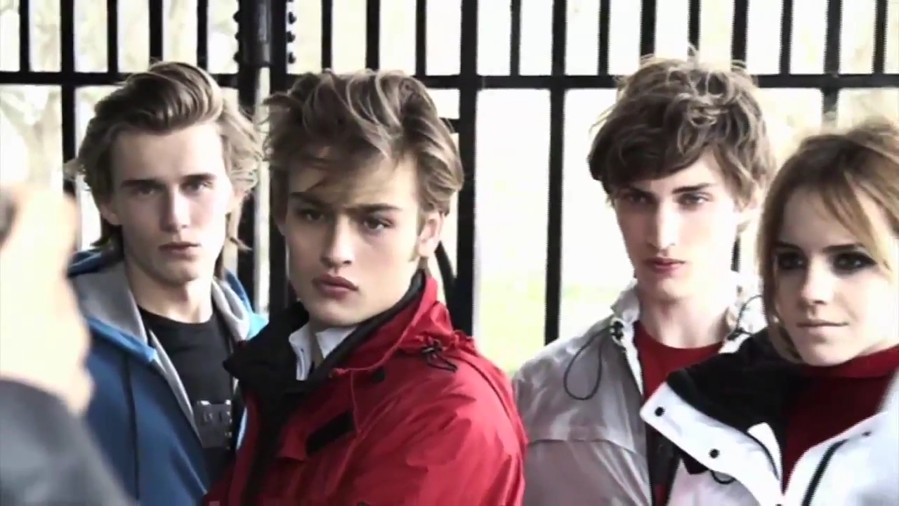 EmmaWatsonFan-nl_2009BurberryAutumWinterCampaign-BTS0118.jpg EmmaWatsonFan-nl_2009BurberryAutumWinterCampaign-BTS0118.jpg