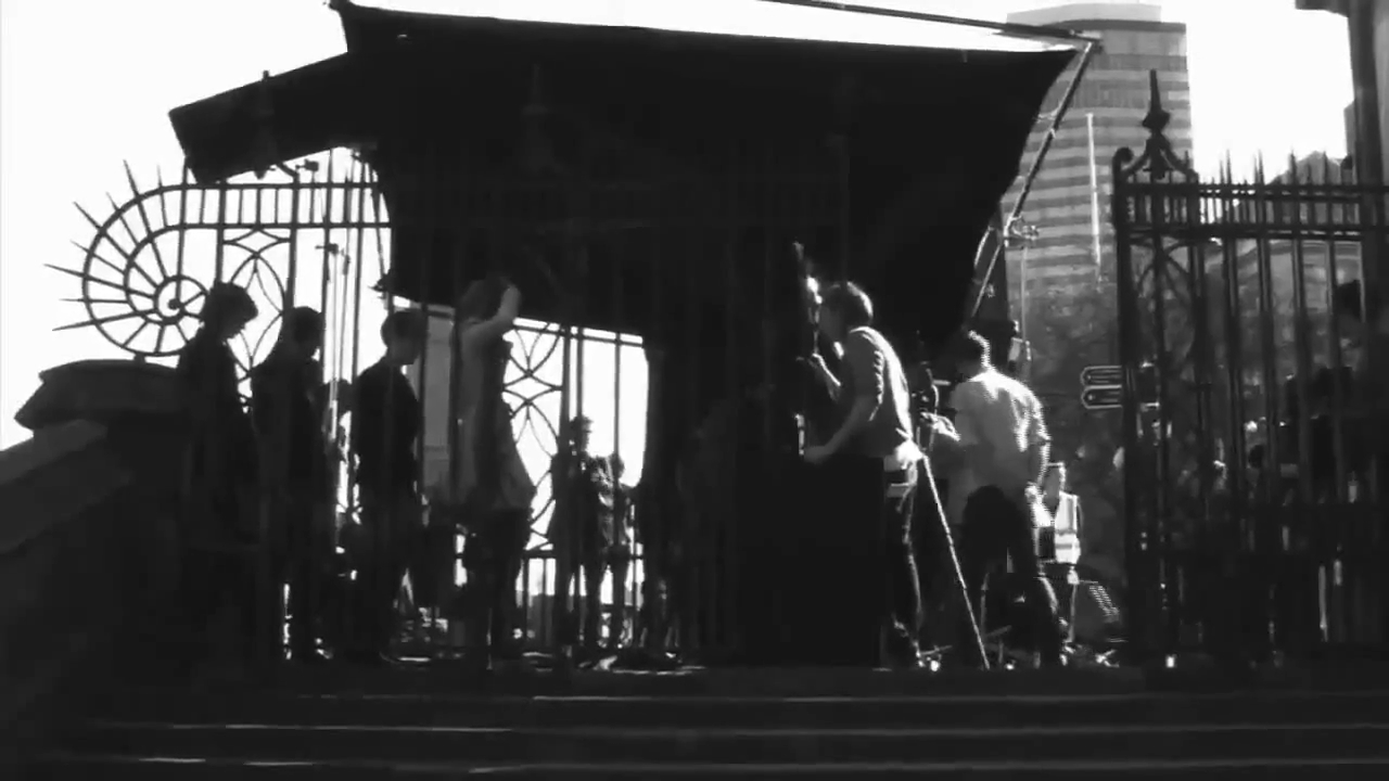 EmmaWatsonFan-nl_2009BurberryAutumWinterCampaign-BTS0130.jpg EmmaWatsonFan-nl_2009BurberryAutumWinterCampaign-BTS0130.jpg