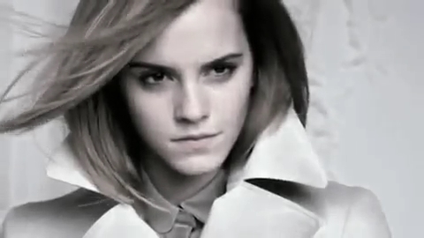 EmmaWatsonFan_dot_nl-2009BurberryCampaign0007.jpg