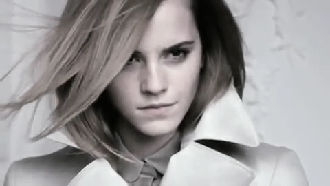 EmmaWatsonFan_dot_nl-2009BurberryCampaign0008.jpg