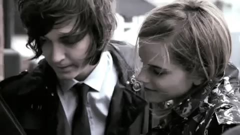 EmmaWatsonFan_dot_nl-2009BurberryCampaign0148.jpg EmmaWatsonFan_dot_nl-2009BurberryCampaign0148.jpg