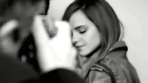 EmmaWatsonFan_dot_nl-2009BurberryCampaign0166.jpg EmmaWatsonFan_dot_nl-2009BurberryCampaign0166.jpg
