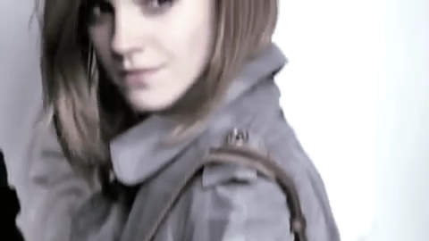 EmmaWatsonFan_dot_nl-2009BurberryCampaign0177.jpg