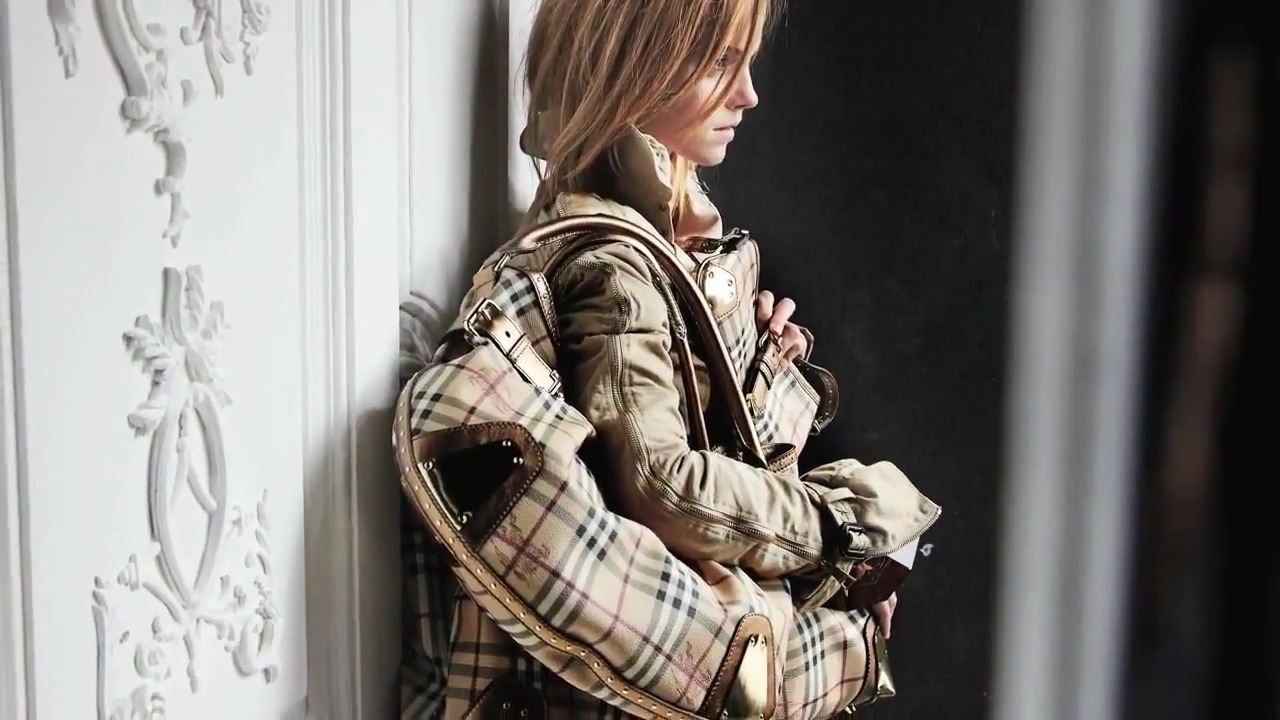 EmmaWatsonFan-nl_2010BurberrySprinSummerCampaign0042.jpg