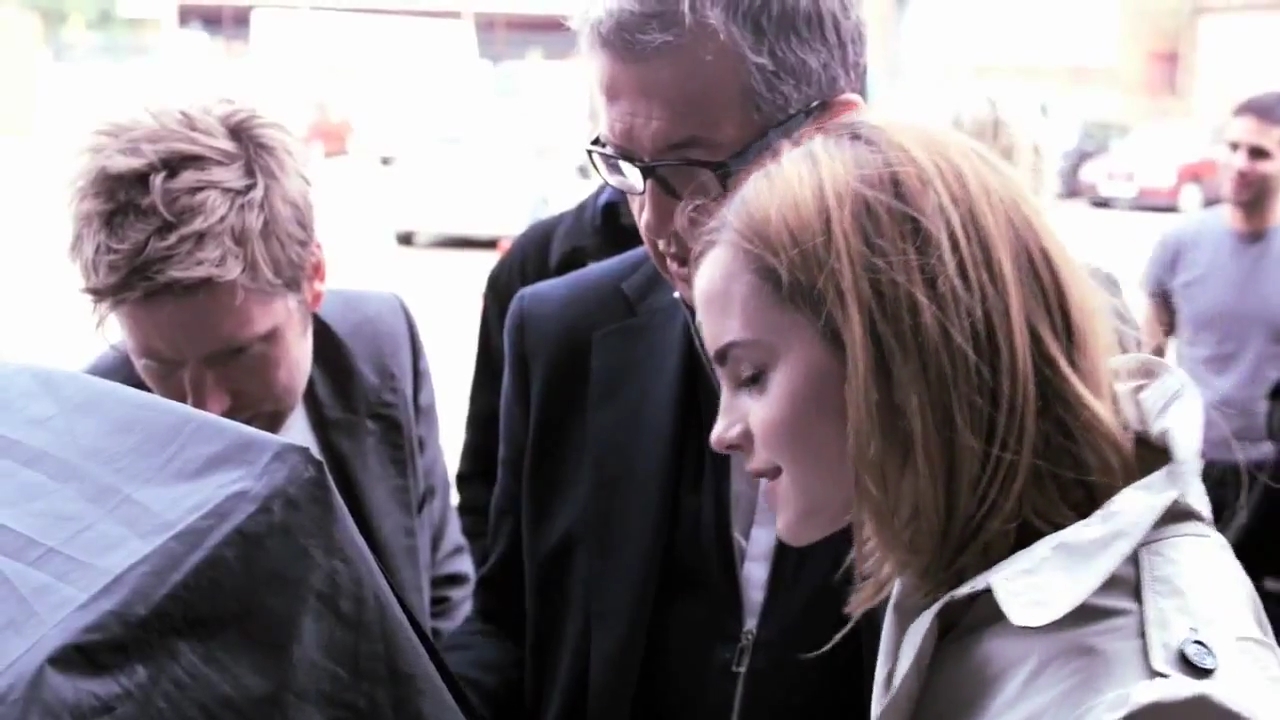 EmmaWatsonFan-nl_2010BurberrySprinSummerCampaign0077.jpg EmmaWatsonFan-nl_2010BurberrySprinSummerCampaign0077.jpg
