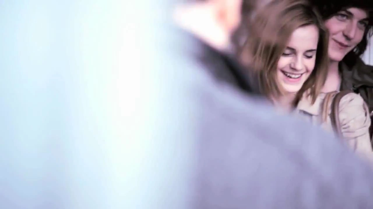 EmmaWatsonFan-nl_2010BurberrySprinSummerCampaign0104.jpg