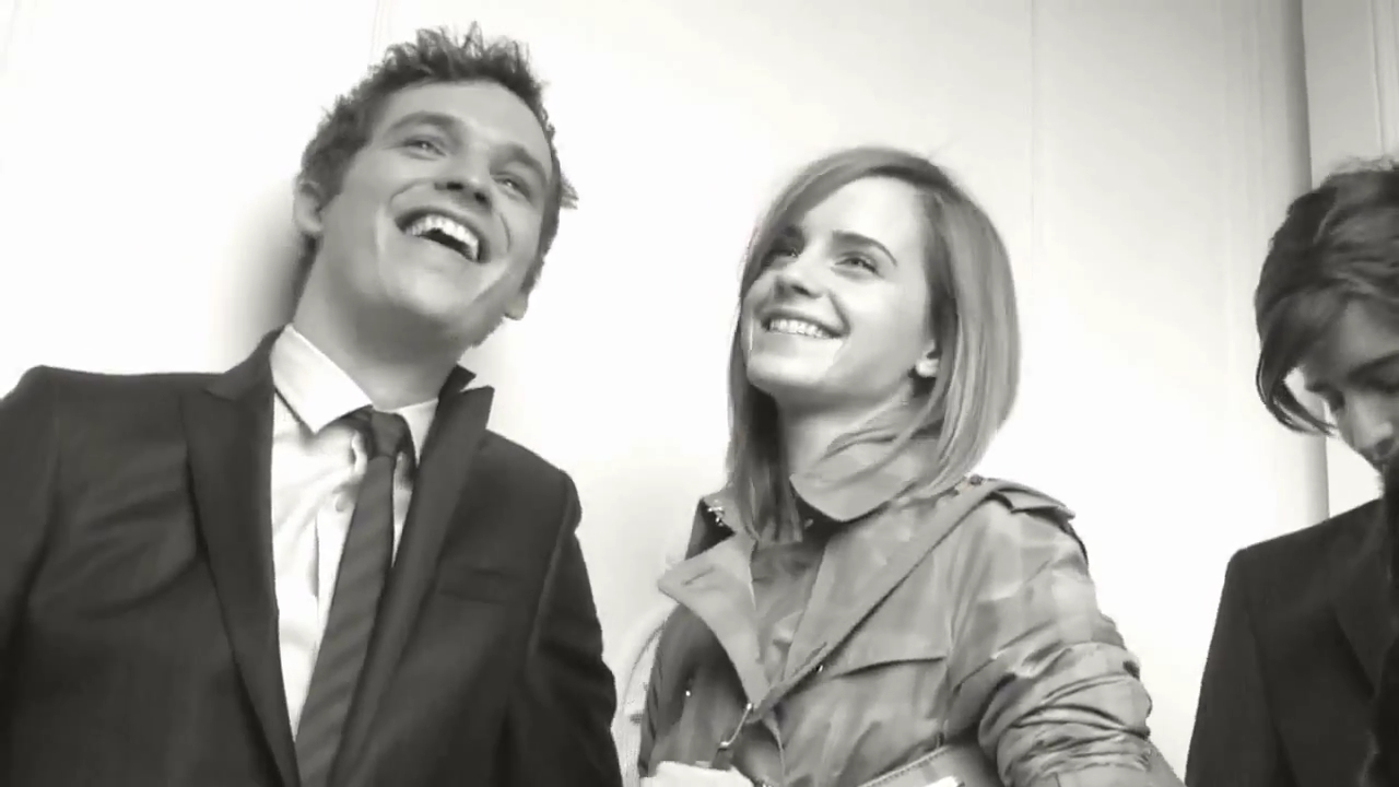 EmmaWatsonFan-nl_2010BurberrySprinSummerCampaign0116.jpg EmmaWatsonFan-nl_2010BurberrySprinSummerCampaign0116.jpg