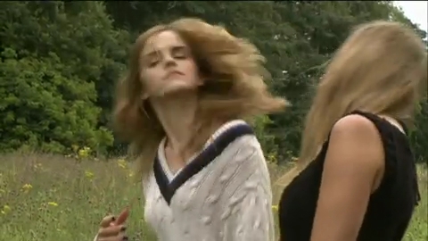 EmmaWatsonFan-nl_2010PeopleTree0072.jpg
