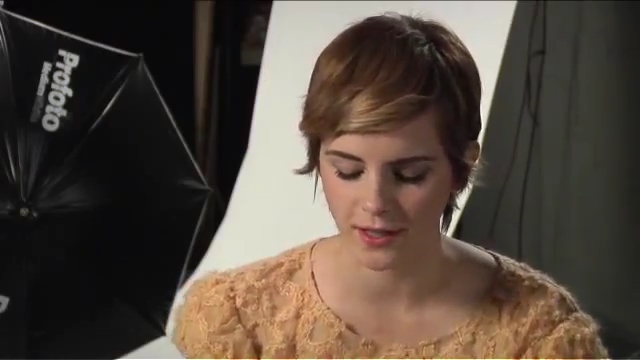 EmmaWatsonFan-nl_2011Seventeen0055.jpg