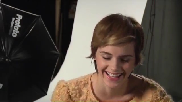 EmmaWatsonFan-nl_2011Seventeen0103.jpg