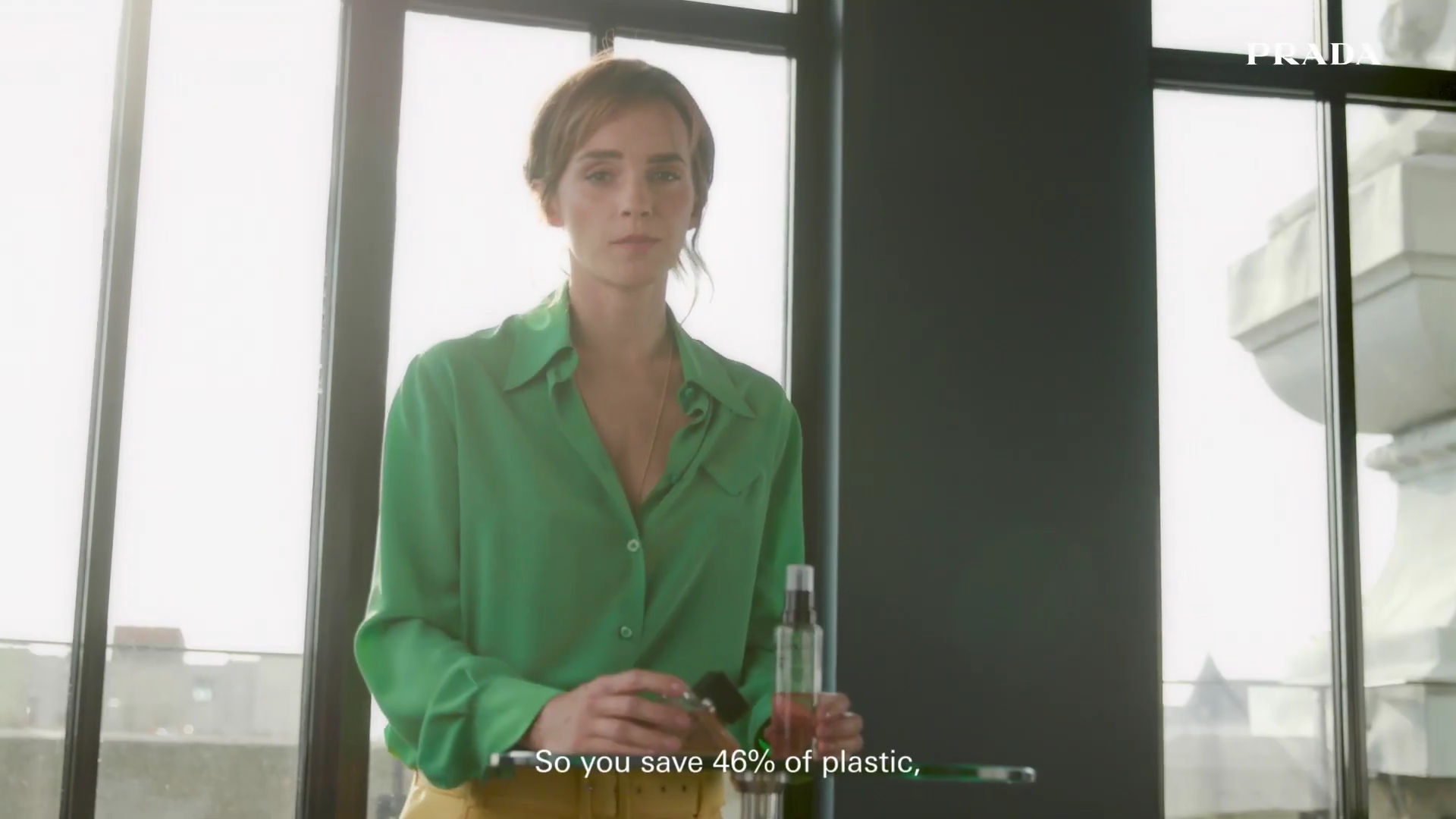 EmmaWatsonFan-dot-nl_2022PradaParadoxe-HowToRefillBottle0057.jpg
