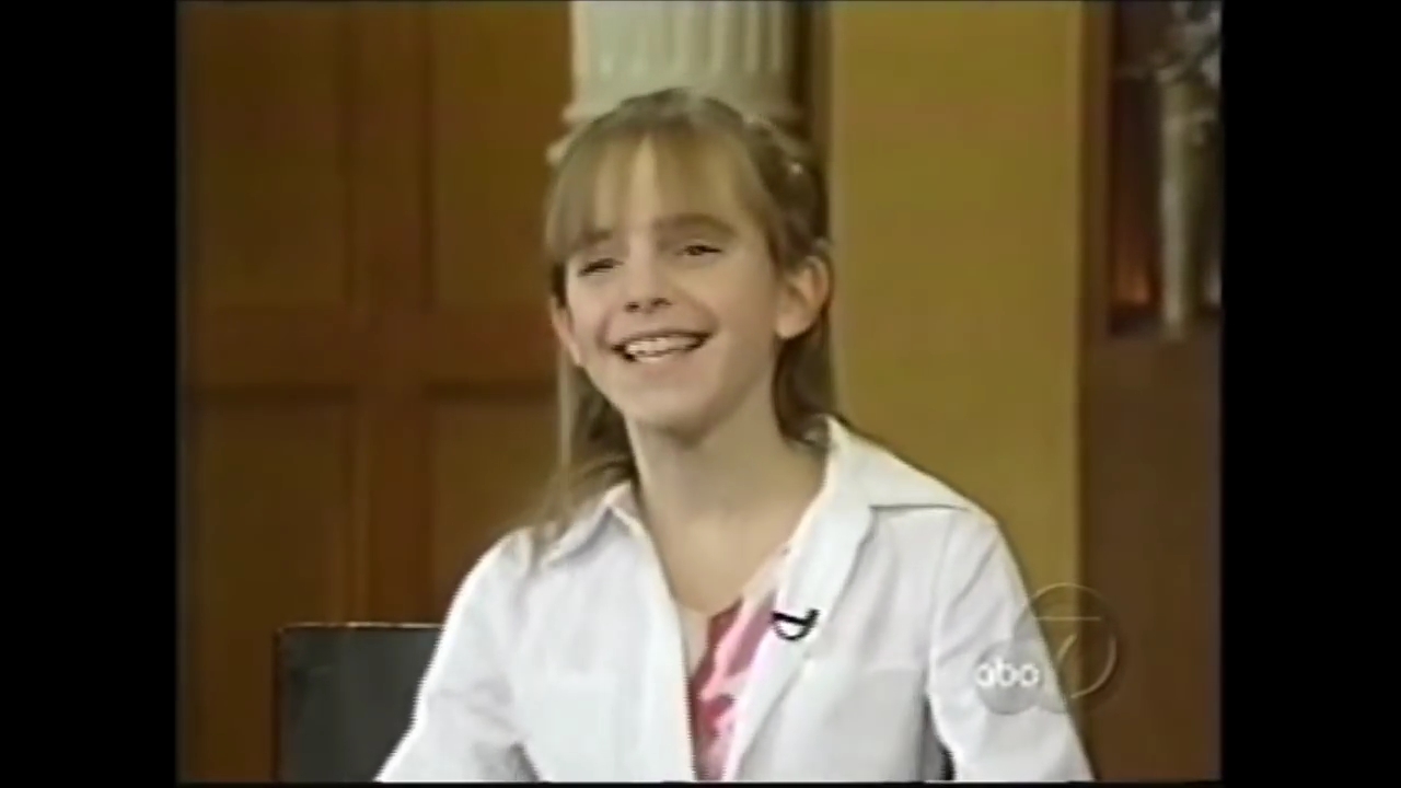 EmmaWatsonFan-nl_2002LiveWithRegisAndKelly0042.jpg