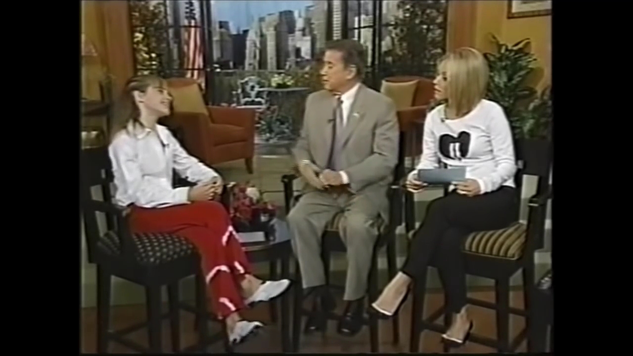 EmmaWatsonFan-nl_2002LiveWithRegisAndKelly0090.jpg EmmaWatsonFan-nl_2002LiveWithRegisAndKelly0090.jpg