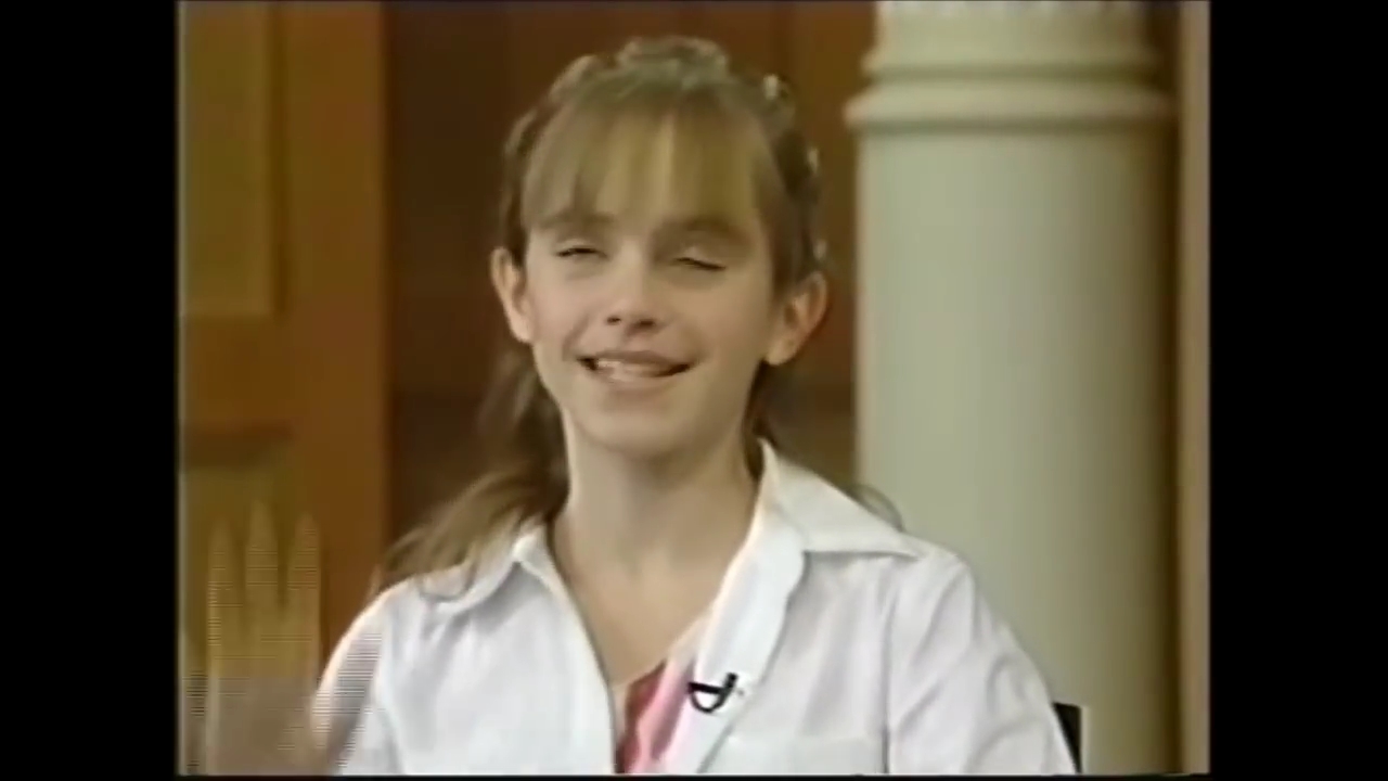 EmmaWatsonFan-nl_2002LiveWithRegisAndKelly0164.jpg EmmaWatsonFan-nl_2002LiveWithRegisAndKelly0164.jpg