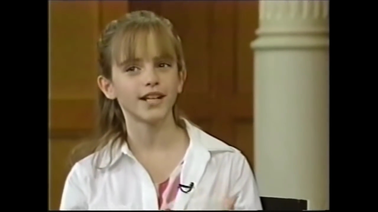 EmmaWatsonFan-nl_2002LiveWithRegisAndKelly0206.jpg EmmaWatsonFan-nl_2002LiveWithRegisAndKelly0206.jpg