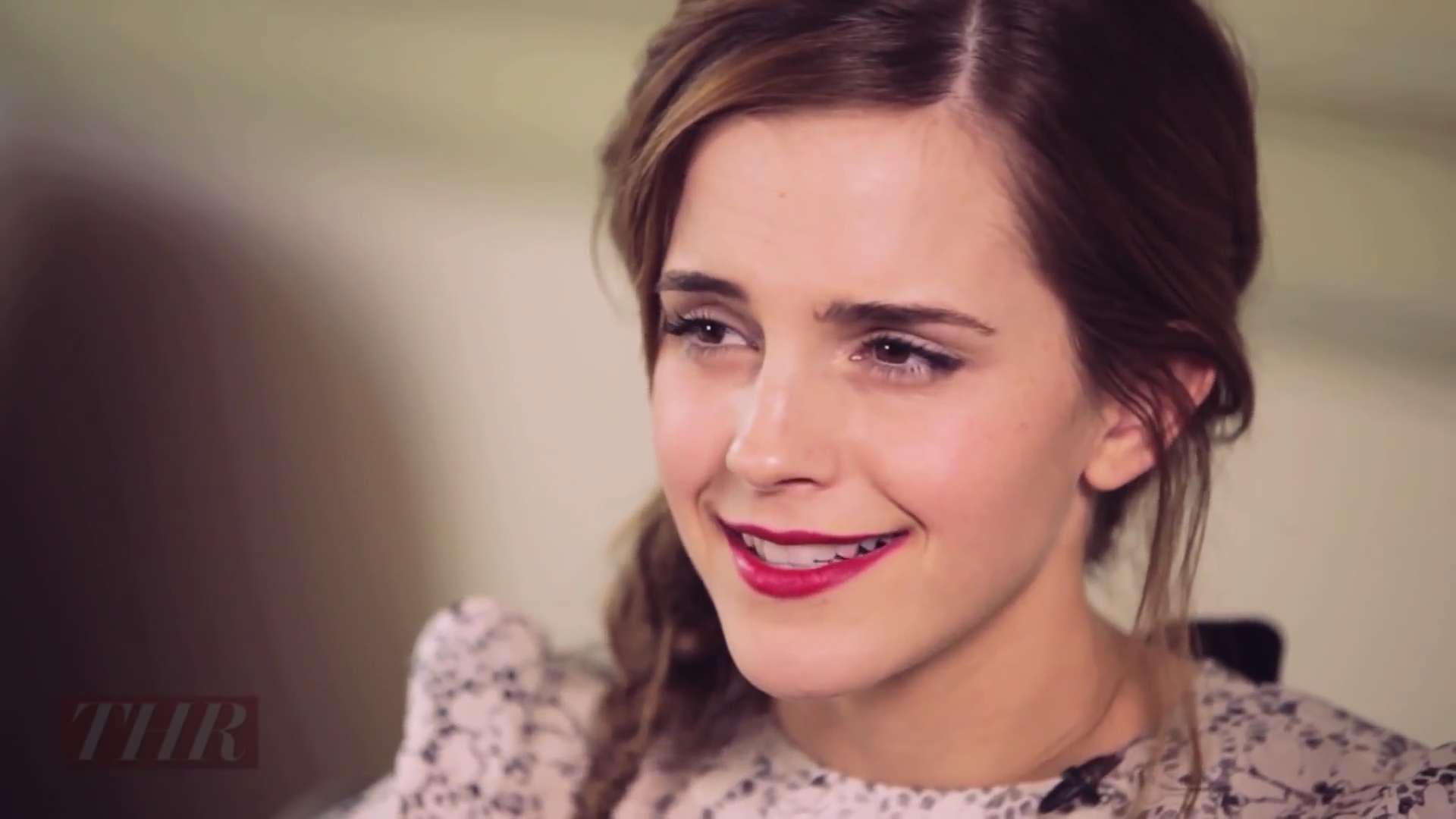 EmmaWatsonFan-nl_2013TheHollywoodReporter0183.jpg