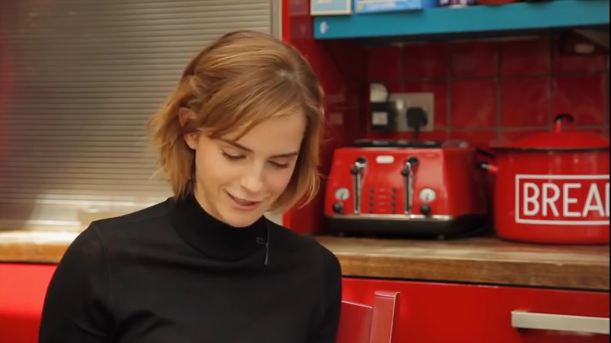 EmmaWatsonFan-nl_2016OurSharedShelf-InCoversationWithCaitlinMoran0019.jpg