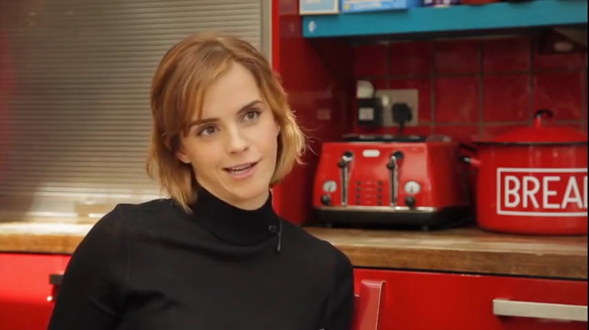 EmmaWatsonFan-nl_2016OurSharedShelf-InCoversationWithCaitlinMoran0030.jpg