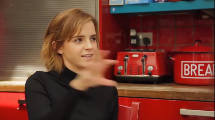EmmaWatsonFan-nl_2016OurSharedShelf-InCoversationWithCaitlinMoran0097.jpg