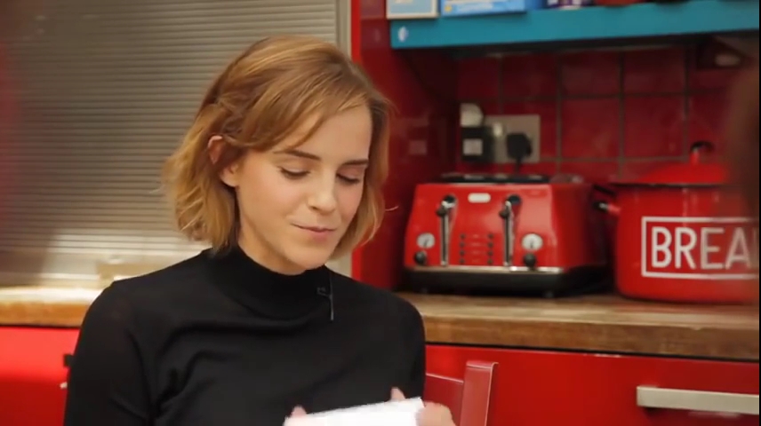 EmmaWatsonFan-nl_2016OurSharedShelf-InCoversationWithCaitlinMoran0109.jpg