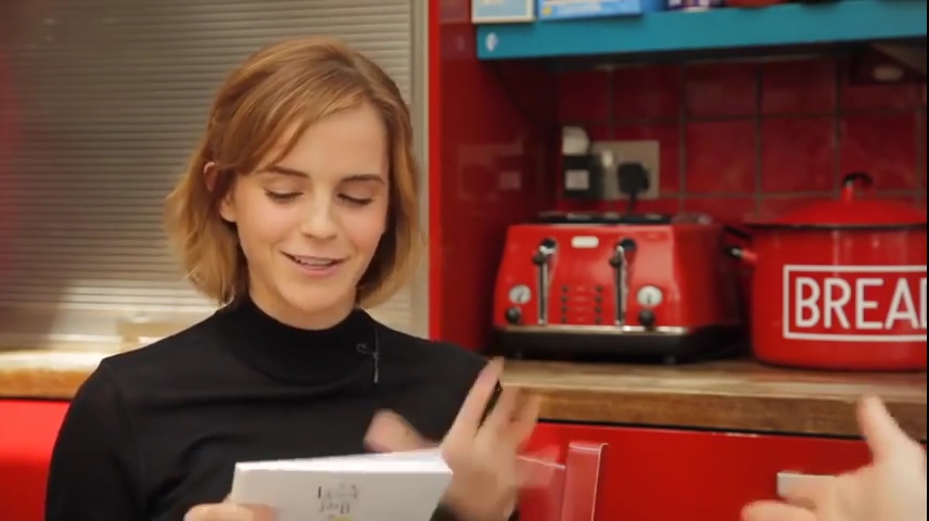 EmmaWatsonFan-nl_2016OurSharedShelf-InCoversationWithCaitlinMoran0112.jpg