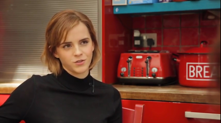 EmmaWatsonFan-nl_2016OurSharedShelf-InCoversationWithCaitlinMoran0196.jpg