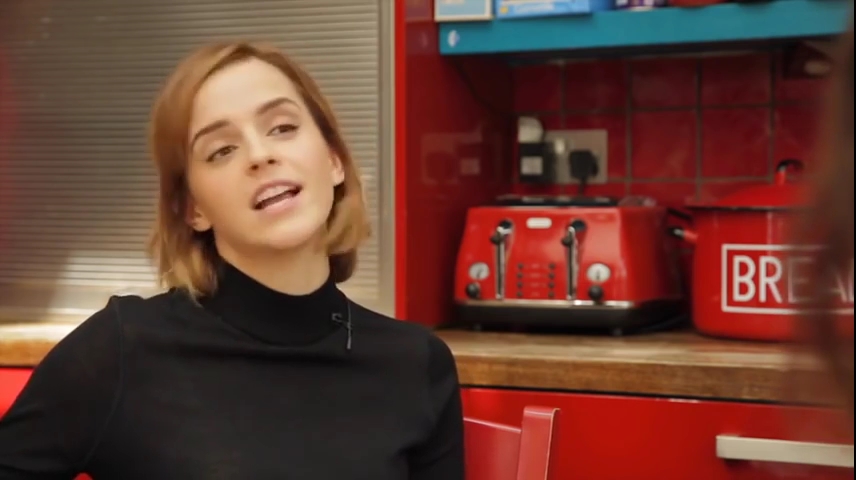 EmmaWatsonFan-nl_2016OurSharedShelf-InCoversationWithCaitlinMoran0197.jpg