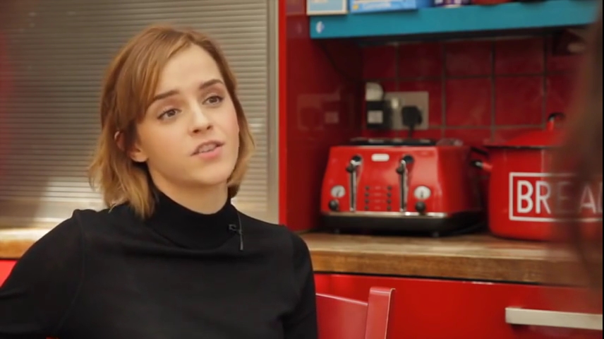 EmmaWatsonFan-nl_2016OurSharedShelf-InCoversationWithCaitlinMoran0198.jpg