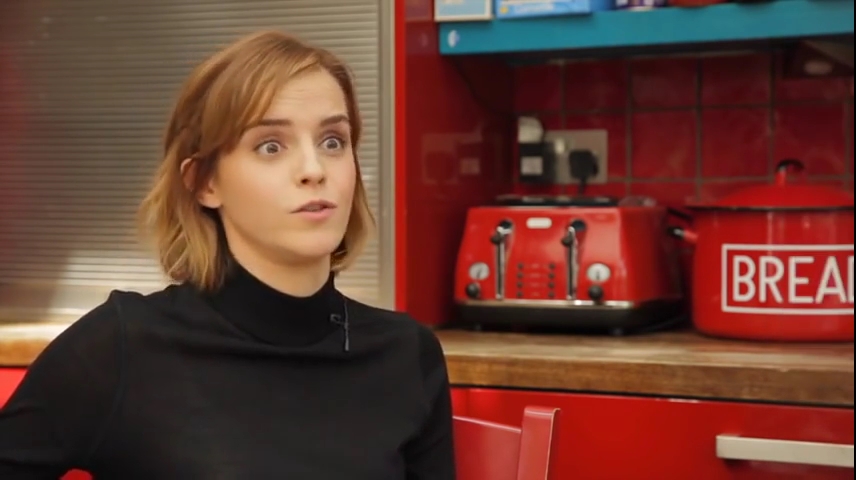 EmmaWatsonFan-nl_2016OurSharedShelf-InCoversationWithCaitlinMoran0206.jpg