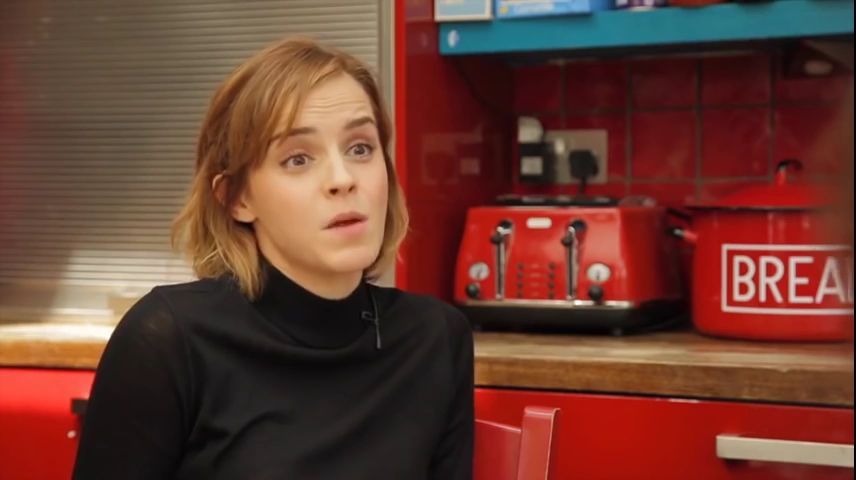 EmmaWatsonFan-nl_2016OurSharedShelf-InCoversationWithCaitlinMoran0236.jpg