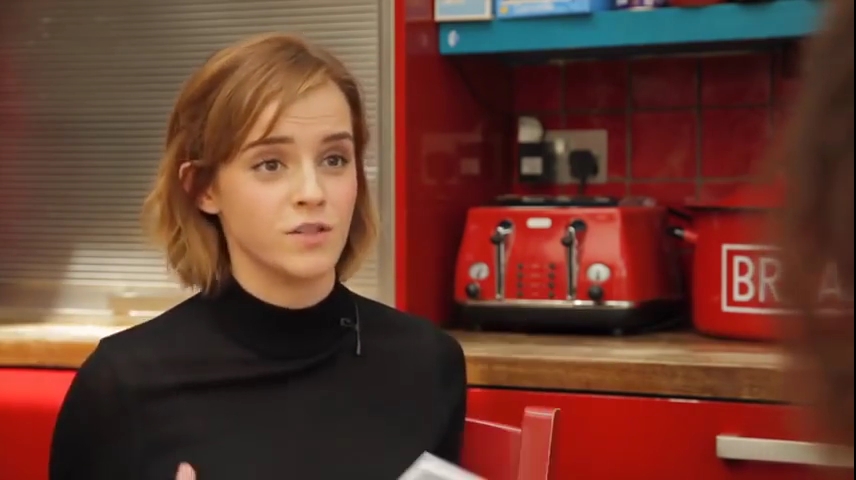 EmmaWatsonFan-nl_2016OurSharedShelf-InCoversationWithCaitlinMoran0263.jpg