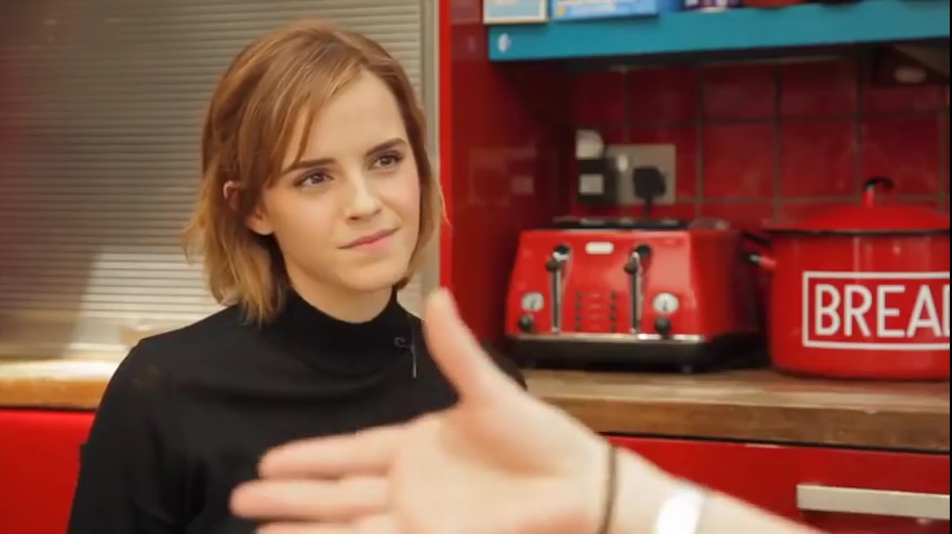 EmmaWatsonFan-nl_2016OurSharedShelf-InCoversationWithCaitlinMoran0468.jpg
