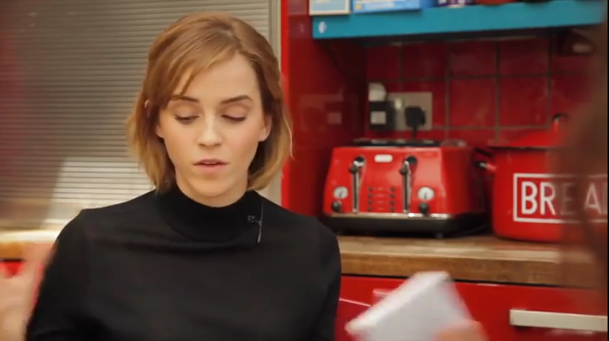 EmmaWatsonFan-nl_2016OurSharedShelf-InCoversationWithCaitlinMoran0490.jpg