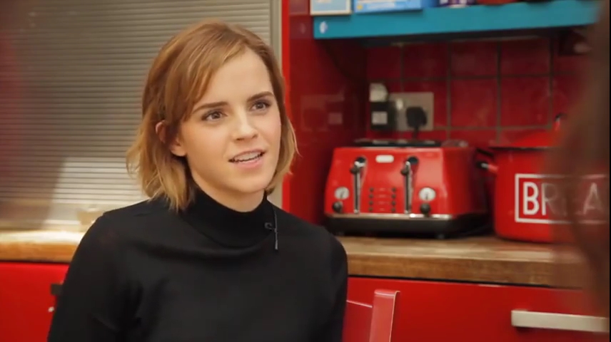 EmmaWatsonFan-nl_2016OurSharedShelf-InCoversationWithCaitlinMoran0499.jpg
