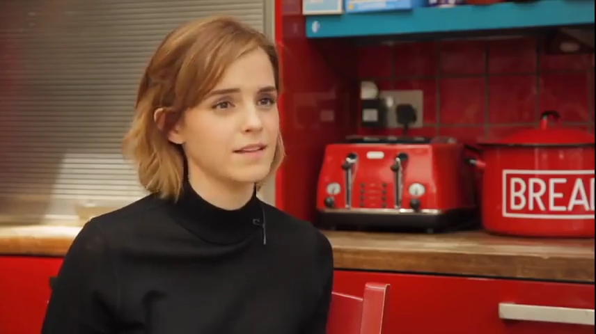 EmmaWatsonFan-nl_2016OurSharedShelf-InCoversationWithCaitlinMoran0527.jpg