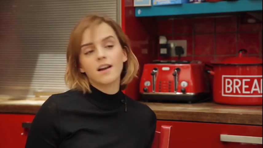 EmmaWatsonFan-nl_2016OurSharedShelf-InCoversationWithCaitlinMoran0597.jpg