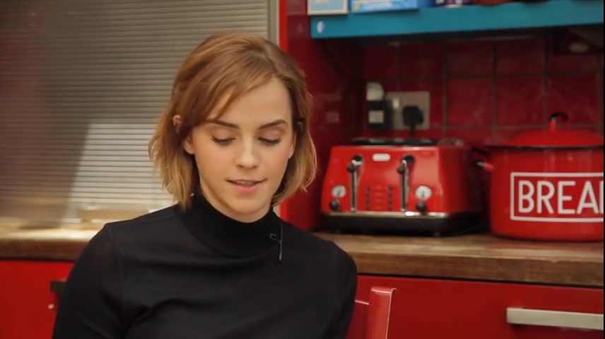 EmmaWatsonFan-nl_2016OurSharedShelf-InCoversationWithCaitlinMoran0598.jpg