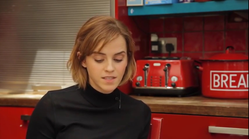 EmmaWatsonFan-nl_2016OurSharedShelf-InCoversationWithCaitlinMoran0603.jpg