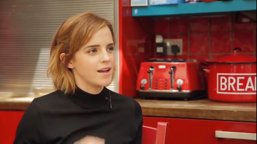 EmmaWatsonFan-nl_2016OurSharedShelf-InCoversationWithCaitlinMoran0743.jpg