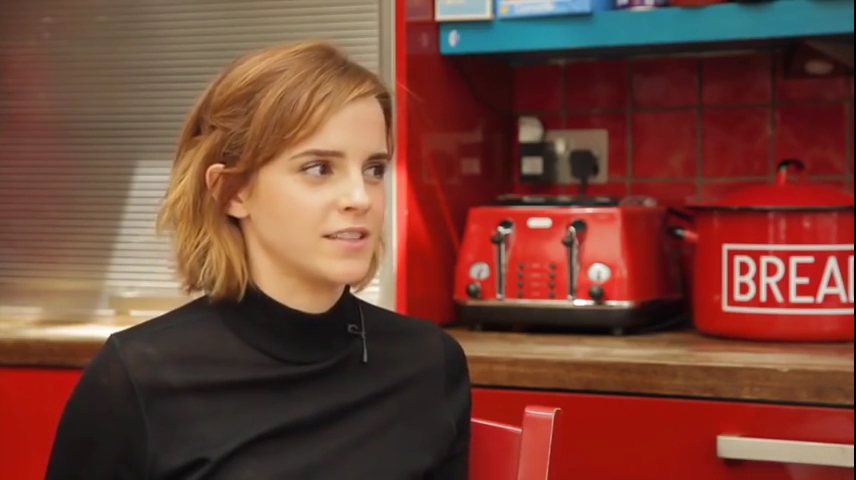EmmaWatsonFan-nl_2016OurSharedShelf-InCoversationWithCaitlinMoran0745.jpg