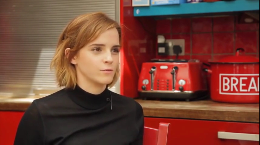 EmmaWatsonFan-nl_2016OurSharedShelf-InCoversationWithCaitlinMoran0746.jpg