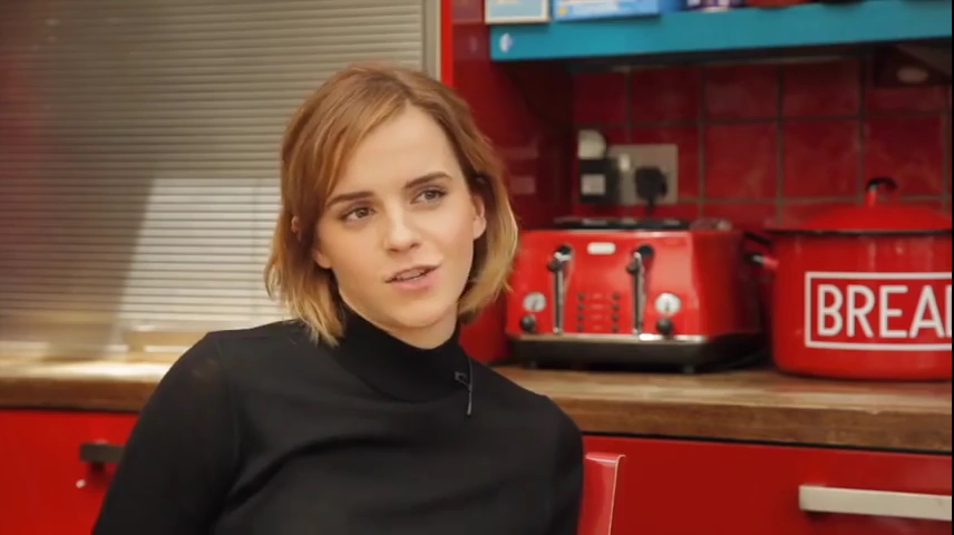 EmmaWatsonFan-nl_2016OurSharedShelf-InCoversationWithCaitlinMoran0761.jpg