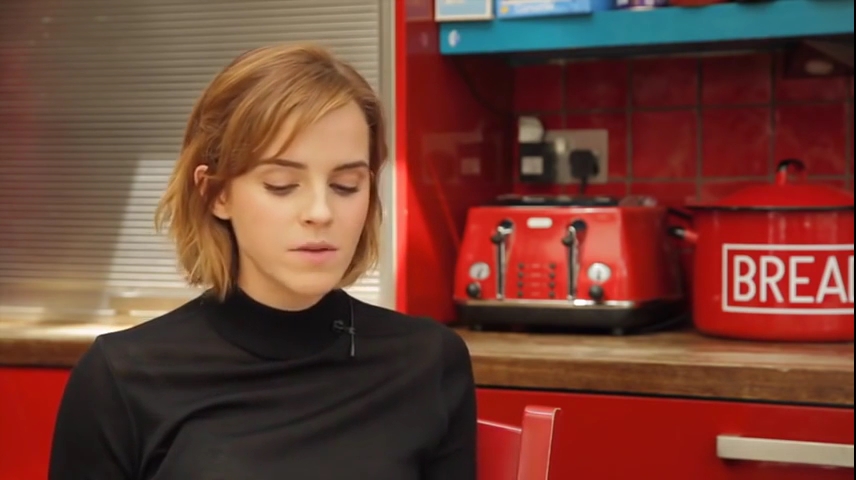 EmmaWatsonFan-nl_2016OurSharedShelf-InCoversationWithCaitlinMoran0800.jpg