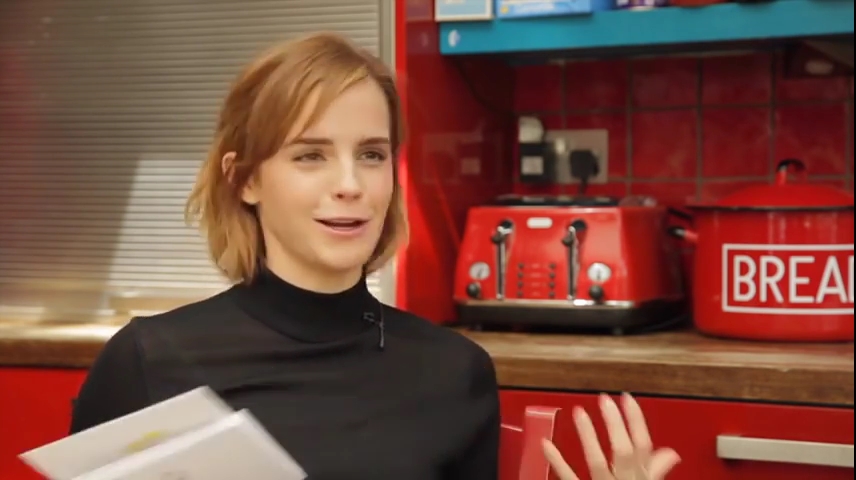 EmmaWatsonFan-nl_2016OurSharedShelf-InCoversationWithCaitlinMoran0807.jpg
