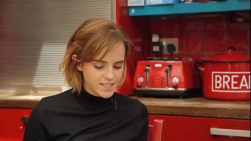 EmmaWatsonFan-nl_2016OurSharedShelf-InCoversationWithCaitlinMoran0911.jpg