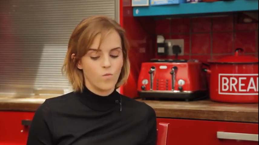 EmmaWatsonFan-nl_2016OurSharedShelf-InCoversationWithCaitlinMoran0918.jpg